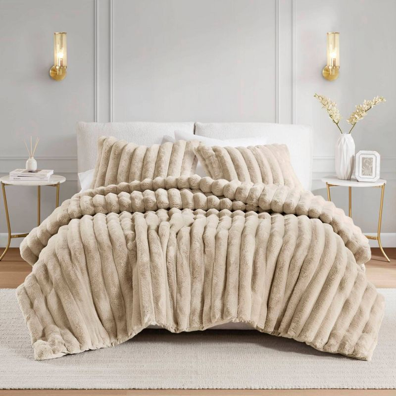 Madison Park 3pc King Dahlia Faux Fur Comforter Set Taupe