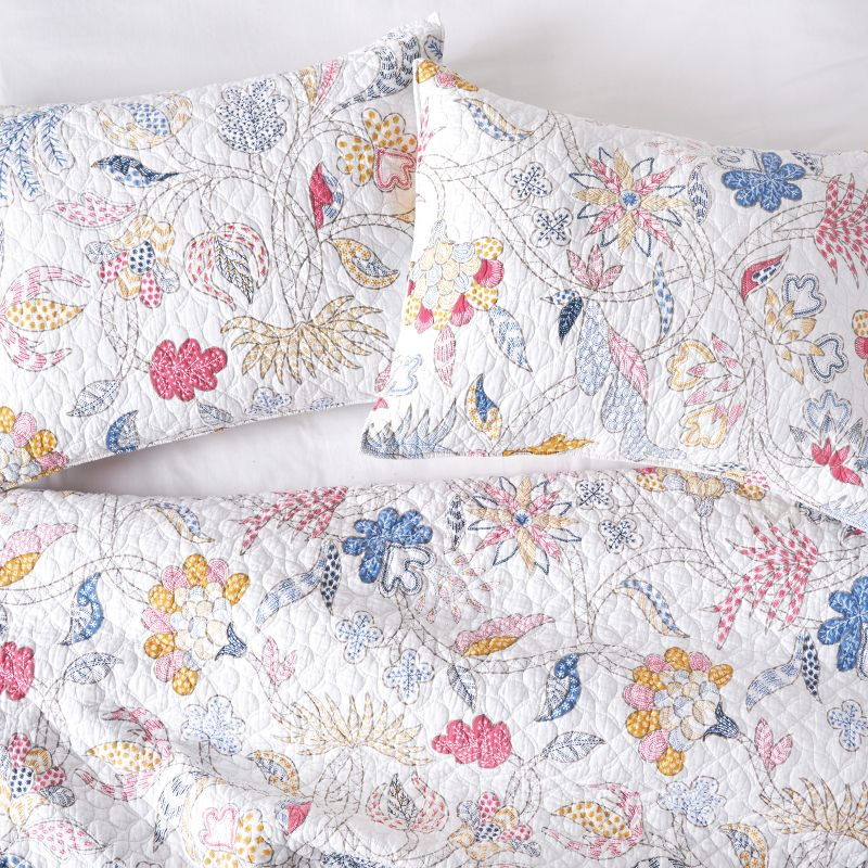 carol & frank 20" x 26" Colonial Williamsburg 20" x 26" Brie Flamingo Cotton Standard Sham - Machine Washable
