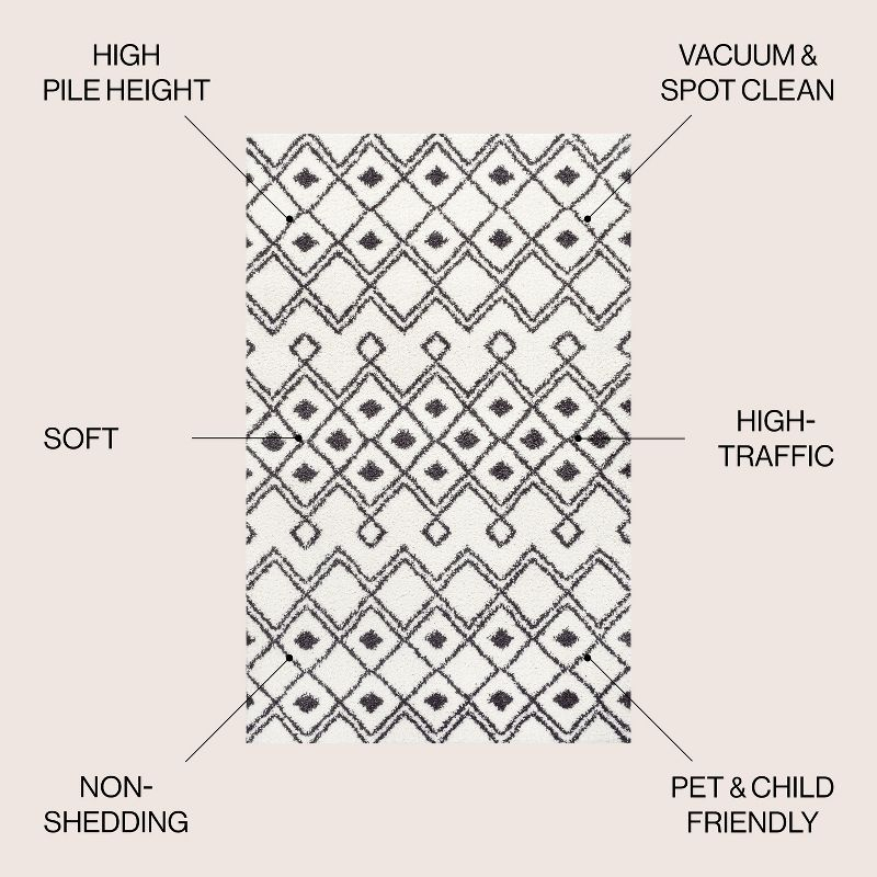 3'x5' Caimari Moroccan Diamond Shag Area Rug, White/Black - JONATHAN Y