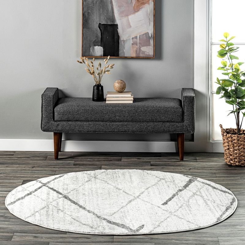 Nuloom 5 Round Thigpen Contemporary Indoor Area Rug, Grey, Abstract Lines, Non-Slip Backing, Stain Resistant, BedroomLiving Room, Kitchen,