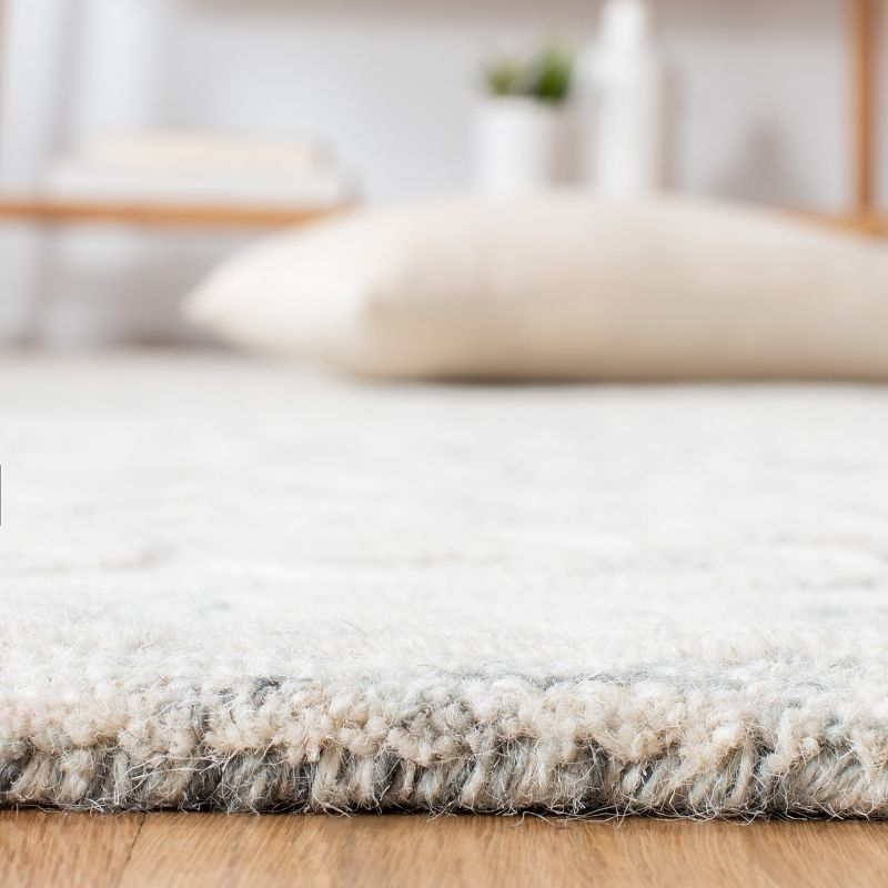 Metro MET857 Hand Tufted Indoor Area Rug - Silver/Ivory - 6'x6' - Safavieh