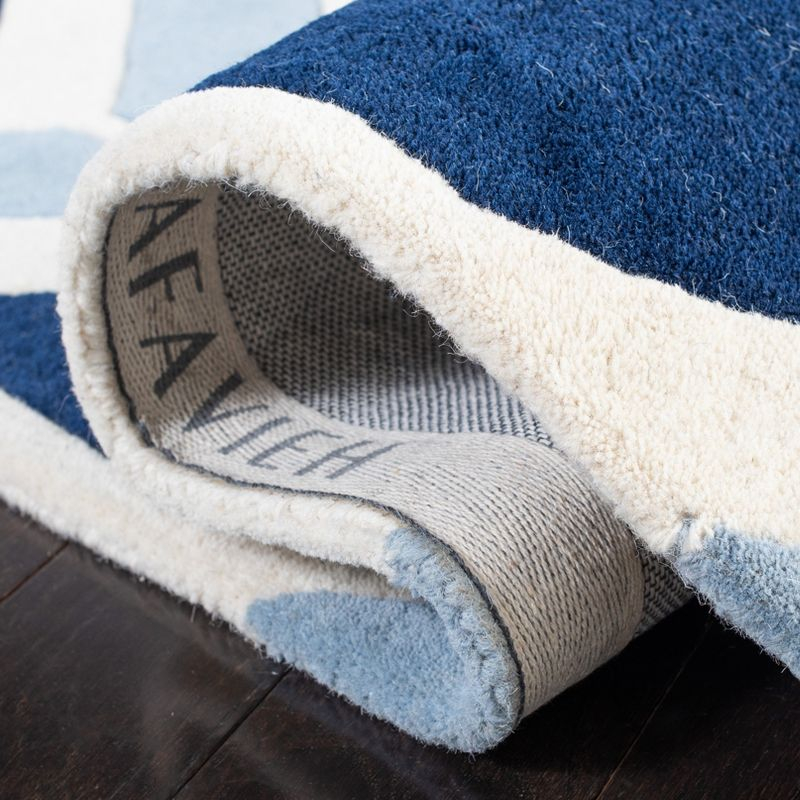 Chatham CHT756 Hand Tufted Area Rug  - Safavieh