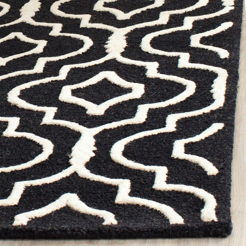 Cambridge CAM141 Hand Tufted Area Rug  - Safavieh