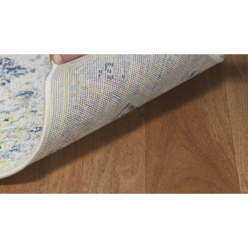 Madison MAD155 Power Loomed Indoor Area Rug - Ivory/Blue - 5'1" Round - Safavieh