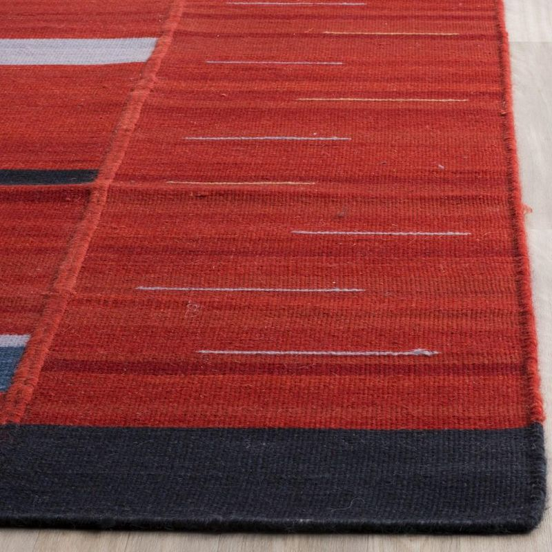 Kilim KLM814 Hand Woven Area Rug - Red - 4'x6' - Safavieh.
