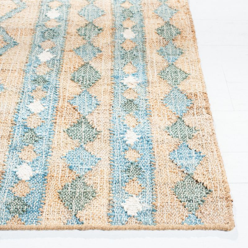 Kilim KLM759 Hand Woven Area Rug - Natural/Blue - 4'x6' - Safavieh.