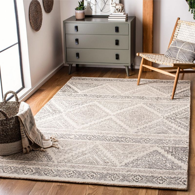Micro-Loop MLP206 Hand Tufted Indoor Area Rug - Ivory/Light Brown - 5'x8' - Safavieh