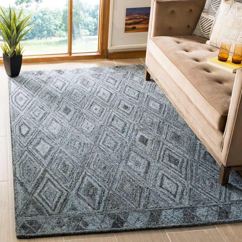 Abstract ABT618 Handmade Indoor Area Rug - Blue/Black - 4'x6' - Safavieh