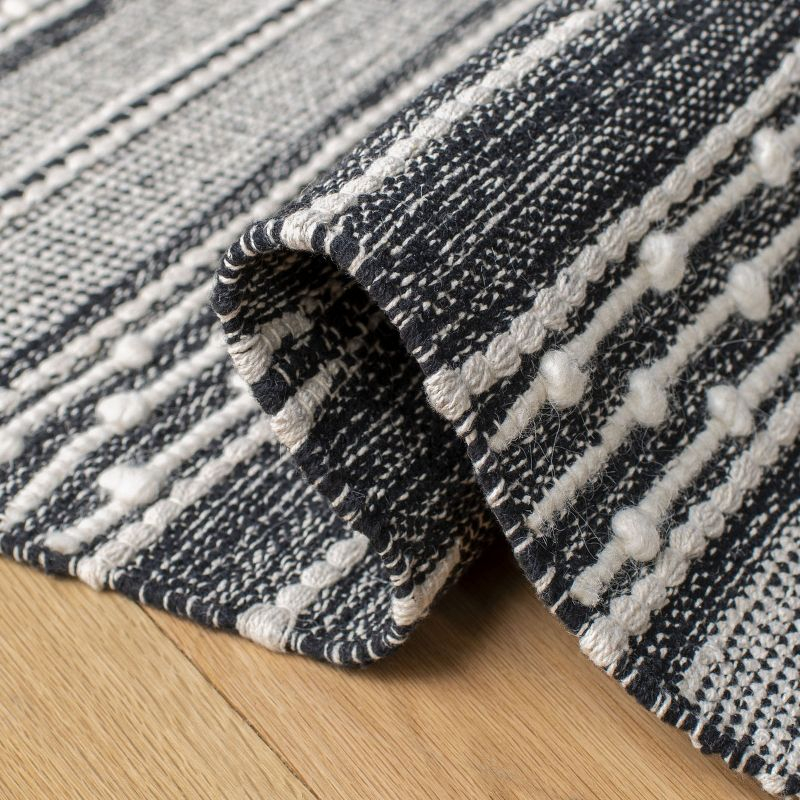 Striped Kilim STK516 Hand Woven Accent Rug - Black/Ivory - 2'3"x5' - Safavieh.