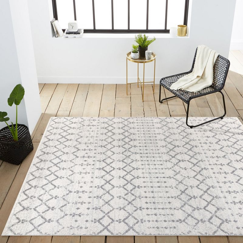 JONATHAN Y Moroccan inspired HYPE Boho Vintage Diamond Cream/Gray 3 ft. x 5 ft. Area Rug
