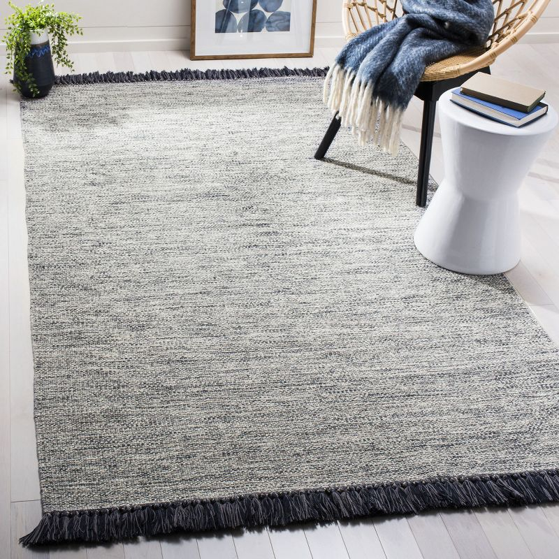Montauk MTK610 Hand Woven Indoor Area Rug - Grey - 5'x8' - Safavieh.