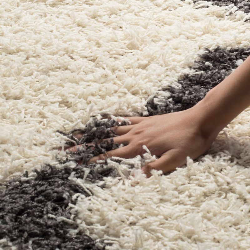 Dallas Shag SGD257 Power Loomed Indoor Area Rug - Ivory/Dark Grey - 6'x6' - Safavieh.
