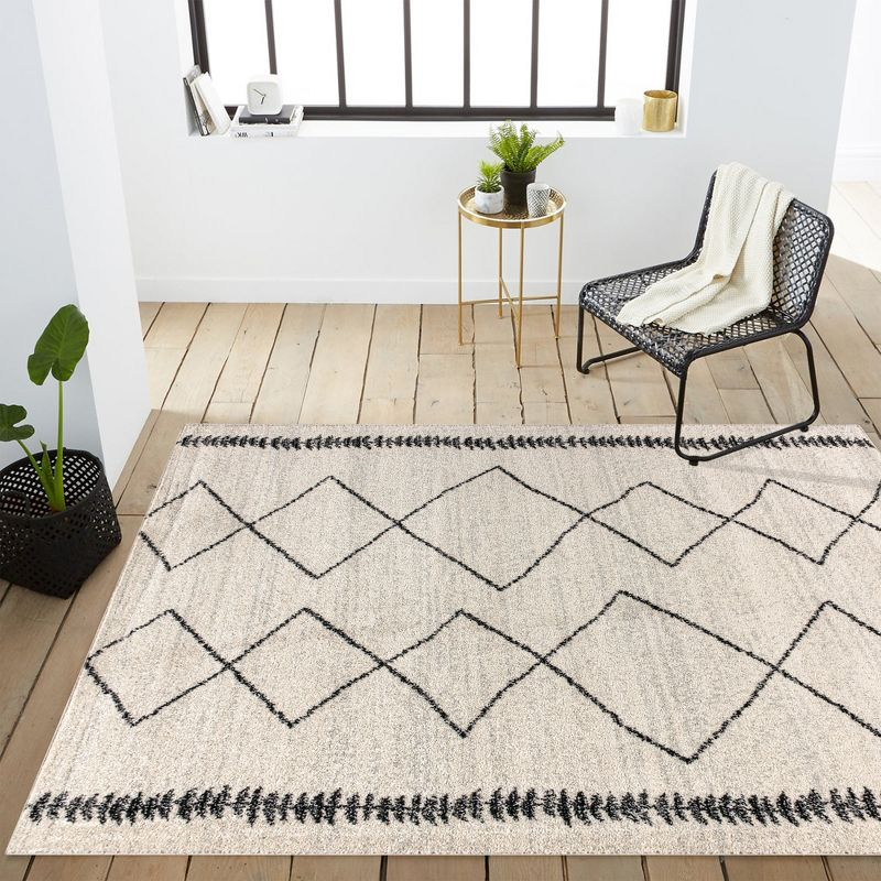 8'x10' Zaina Moroccan Beni Souk Area Rug, Cream/Black - JONATHAN Y