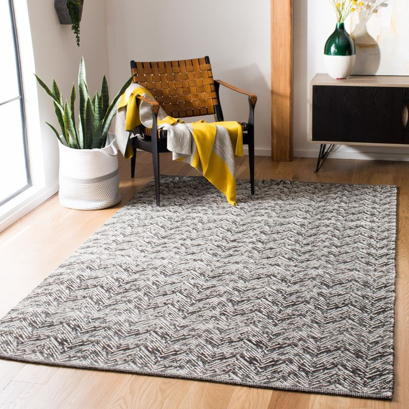 Kilim KLM401 Hand Woven Area Rug - Brown/Charcoal - 5'x8' - Safavieh