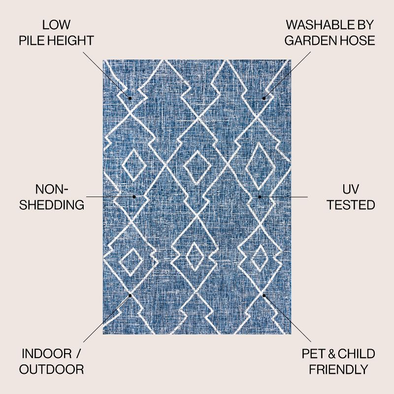 4'x6' Carwa  Diamond Trellis Indoor/Outdoor Area Rug, Blue/Ivory - JONATHAN Y