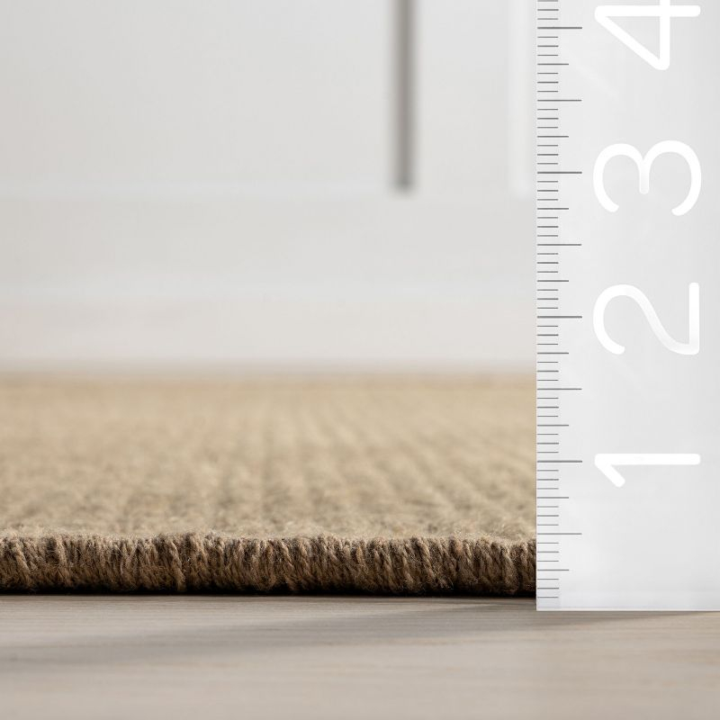Nuloom Ainara Solid Handmade Jute Area Rug, 4' x 6', Natural