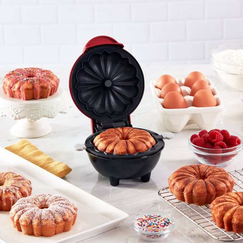 Dash Mini Bundt Cake Maker - Red