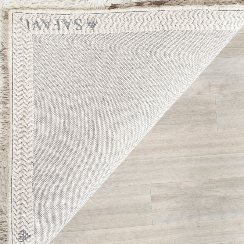 Himalaya HIM121 Hand Loomed Runner Rug - Grey/Ivory - 2'3"x8' - Safavieh.