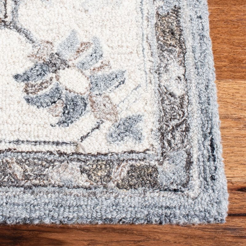 Suzani SZN331 Hand Tufted Area Rug - Grey/Ivory - 6'x9' - Safavieh.