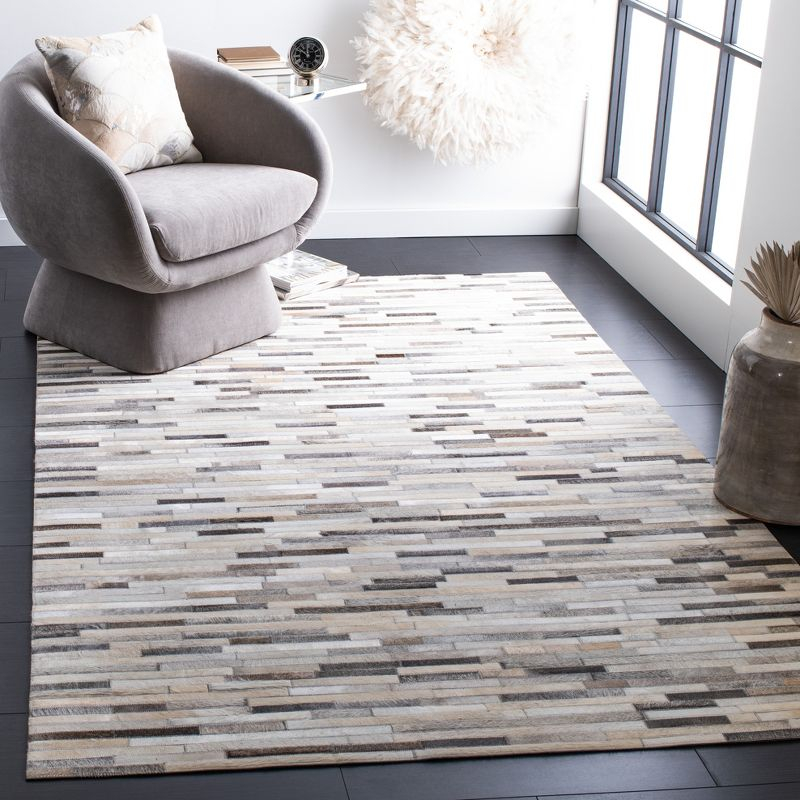 Studio Leather STL809 Hand Woven Area Rug - Ivory/Grey - 3'x5' - Safavieh.