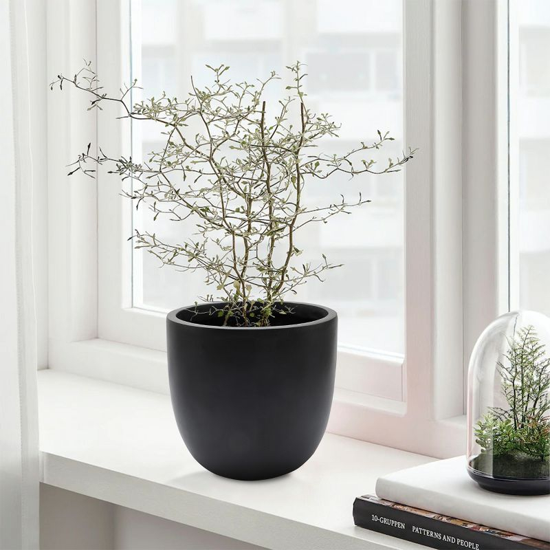 LuxenHome Round Tapered 9.2" H House Planter, Indoor/Outdoor Black
