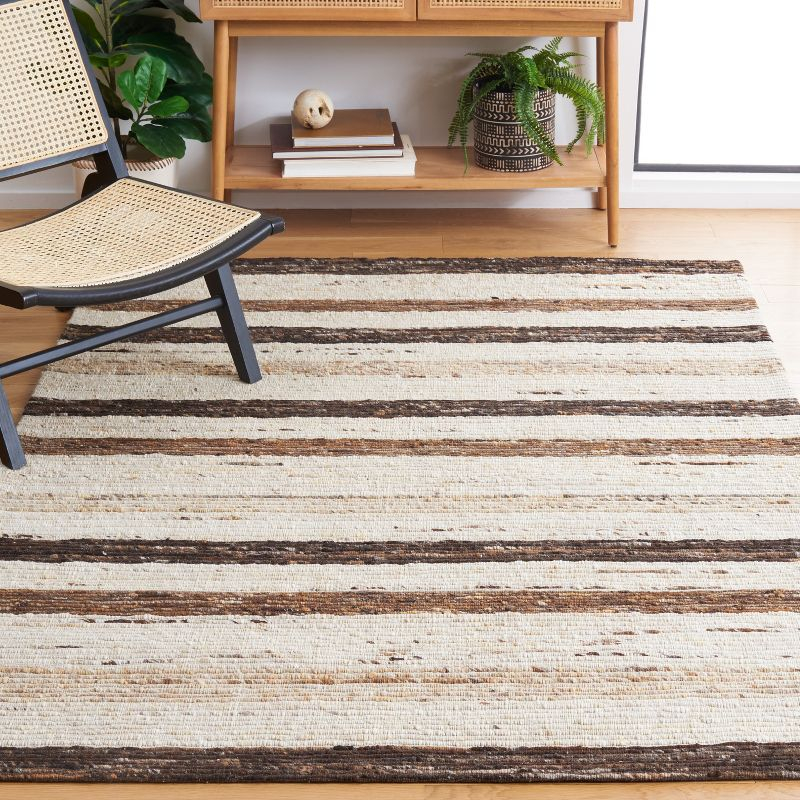 Marbella MRB225 Hand Loomed Indoor Area Rug - Brown/Beige - 8'x10' - Safavieh