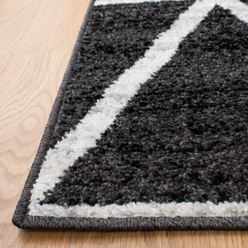 Adirondack ADR262 Machine Made Indoor Area Rug - Black/Ivory - 5'-1"x7'-6" - Safavieh
