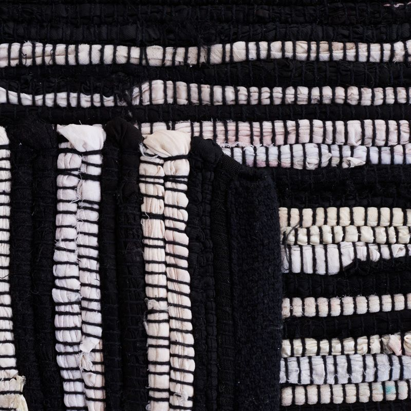 Rag Accent Rug RAR130 Hand Woven Accent Rug - Black/Multi - 2'6"x4' - Safavieh.