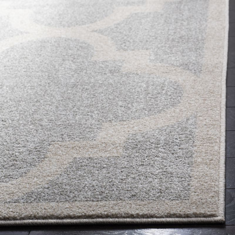 Amherst AMT423 Power Loomed Indoor Area Rug - Light Grey/Beige - 5'x5' - Safavieh