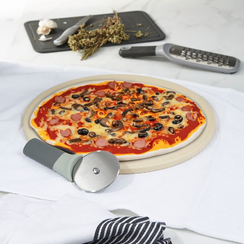 BergHOFF Leo 14" Pizza Stone with Pizza Cutter Set, Large