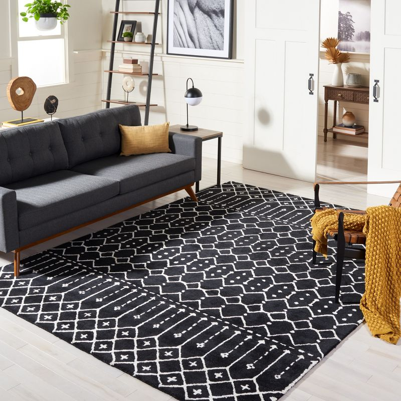 Himalaya HIM903 Handmade Area Rug - 5'x8' - Black/Ivory - Safavieh