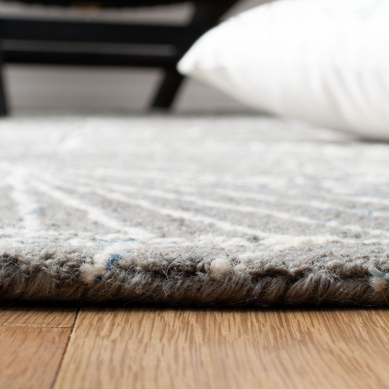 Micro-Loop MLP174 Hand Tufted Area Rug - Grey/Ivory - 4'x6' - Safavieh.