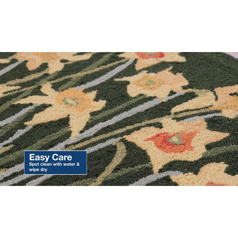 Liora Manne Frontporch Two Cute Toucans Indoor/Outdoor Rug Neutral 2' x 3'