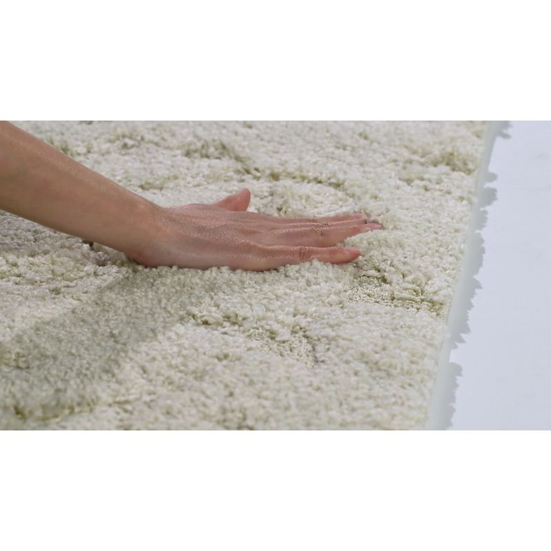 Florida Shag SG470 Power Loomed Indoor Accent Rug - Creme/Creme - 3'3"x5'3" - Safavieh