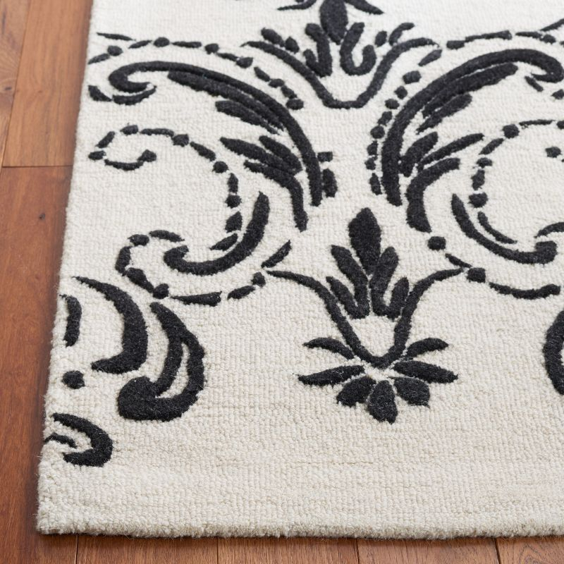 Jardin JAR732 Hand Tufted Area Rug - Ivory/Black - 4'x6' - Safavieh.