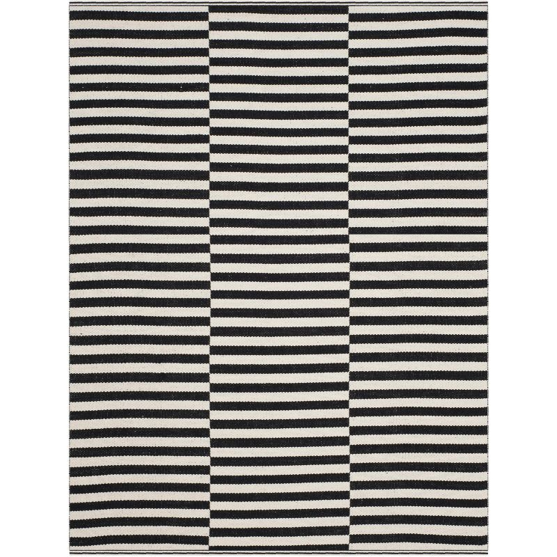 Montauk MTK715 Hand Woven Indoor Accent Rug - Ivory/Black - 2'6"x4' - Safavieh