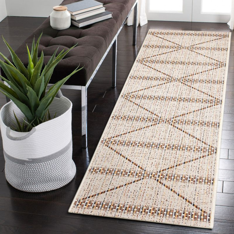Liora Manne Avena Diamond Stripe Indoor/Outdoor Rug Ivory 1'11" x 7'6"
