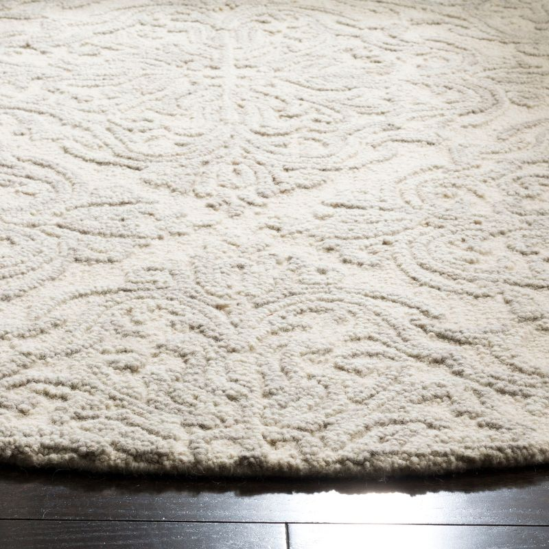 Blossom BLM103 Hand Tufted Area Rug - Ivory/Grey - 6' Round - Safavieh.