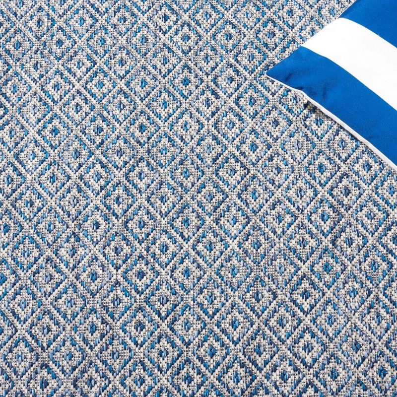Courtyard CY8235 Power Loomed Indoor and Outdoor Area Rug - Grey/Blue - 4'x4' - Safavieh