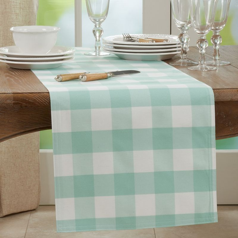 Saro Lifestyle Cotton And Poly Blend Table Runner With Plaid Design, Green, 16" x 72"