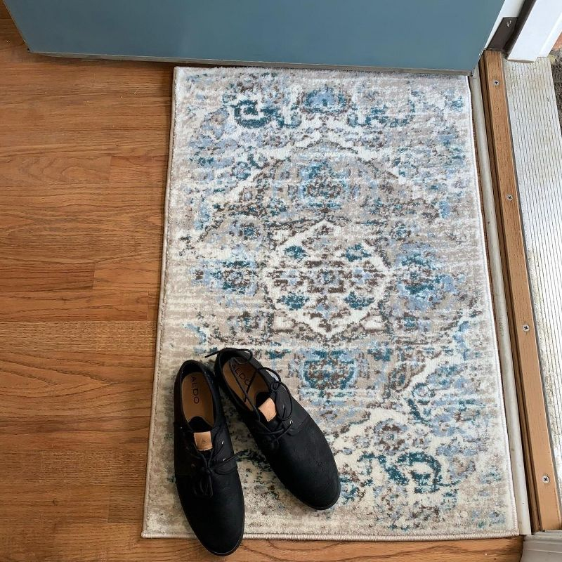 Luxe Weavers Victoria Collection Cream 2x3 Floral Area Rug