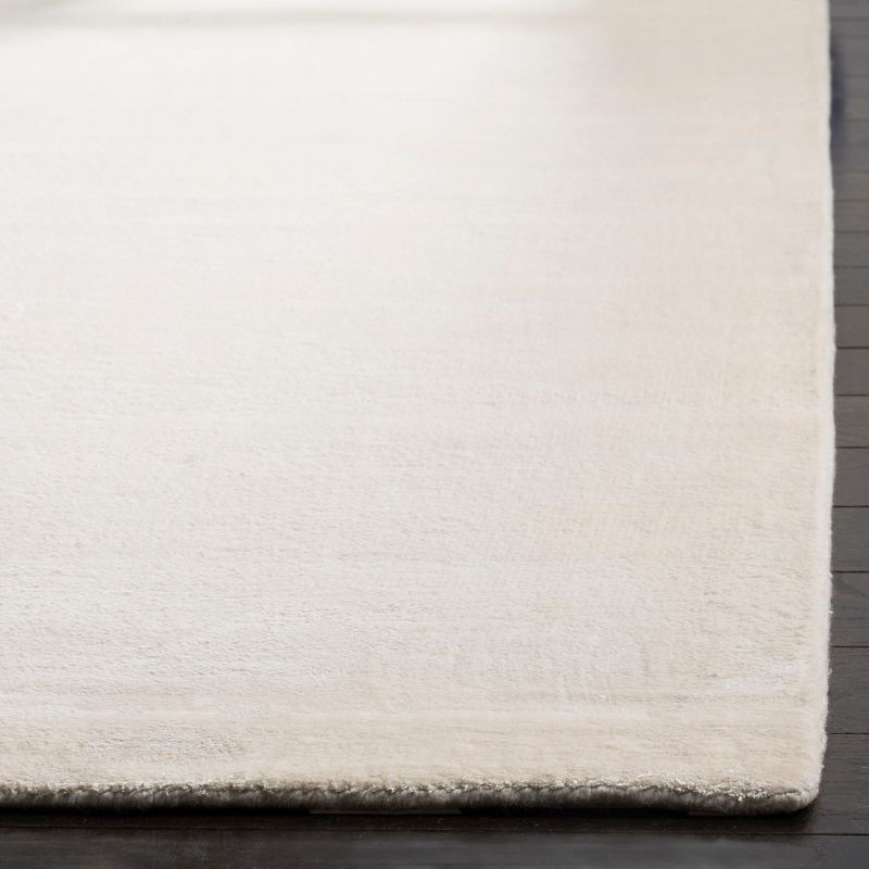 Mirage MIR344 Hand Loomed Indoor Area Rug - White - 5'x8' - Safavieh