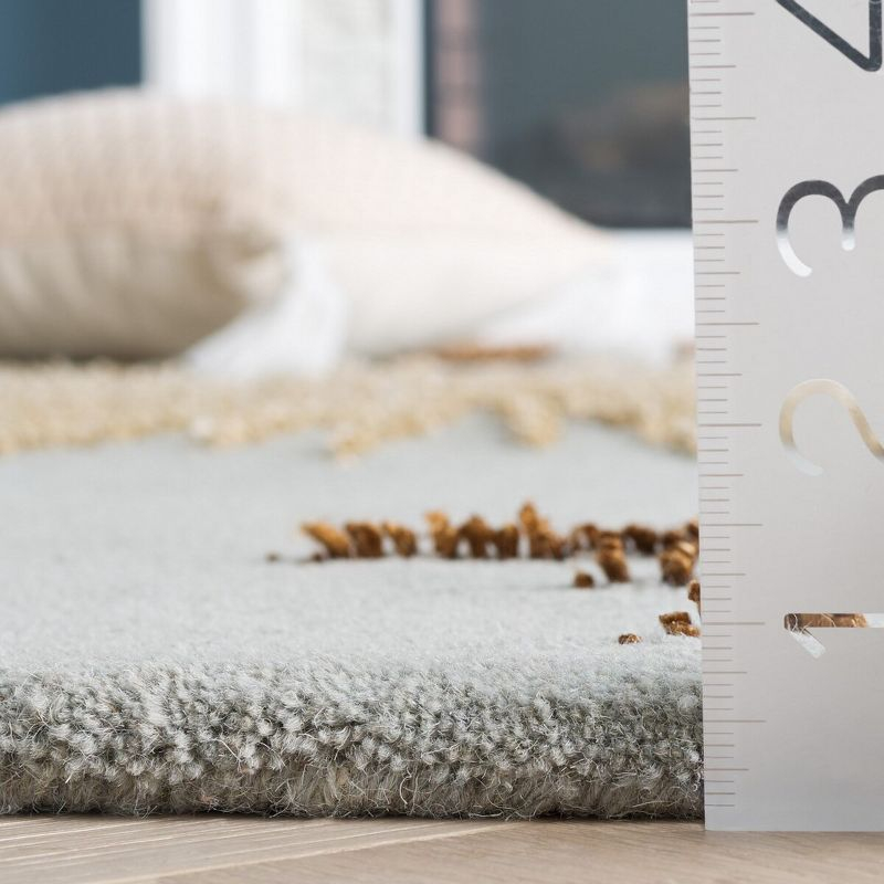 Soho SOH712 Hand Tufted Indoor Accent Rug - Light Blue/Multi - 2'x3' - Safavieh.