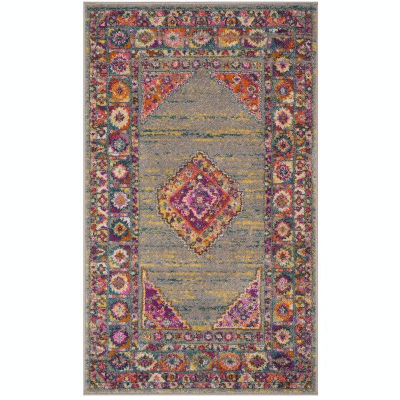 Madison MAD133 Power Loomed Indoor Area Rug - Light Grey/Fuchsia - 4'x6' - Safavieh