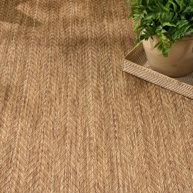 Nourison Horizon Indoor/Outdoor 5' x 7' Natural Modern Chevron Flatweave Rug