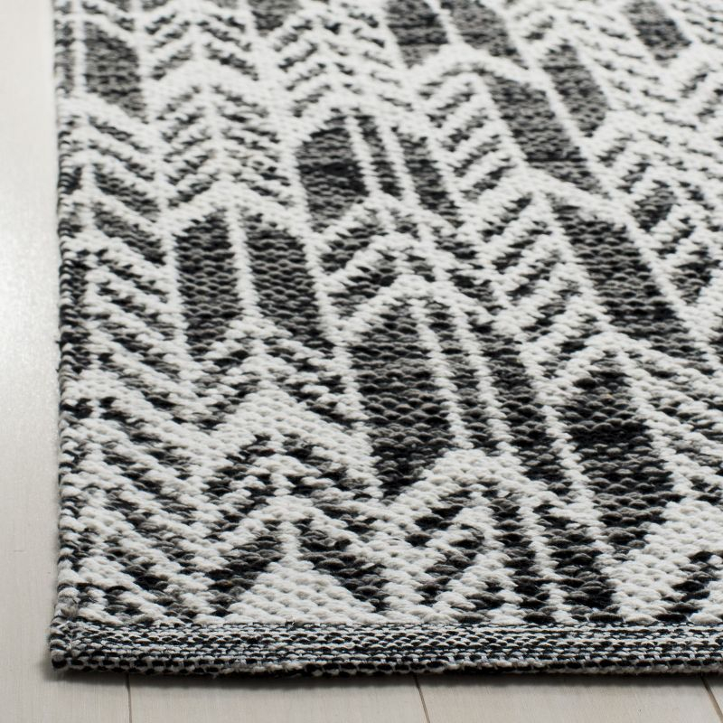 Montauk MTK609 Hand Woven Indoor Accent Rug - Black/Ivory - 3'x5' - Safavieh