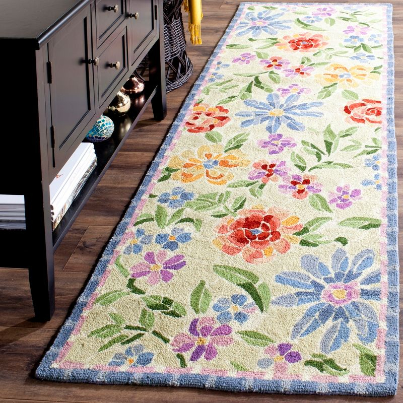 Chelsea HK214 Handmade Runner Rug - 2'6"x10' - Ivory - Safavieh