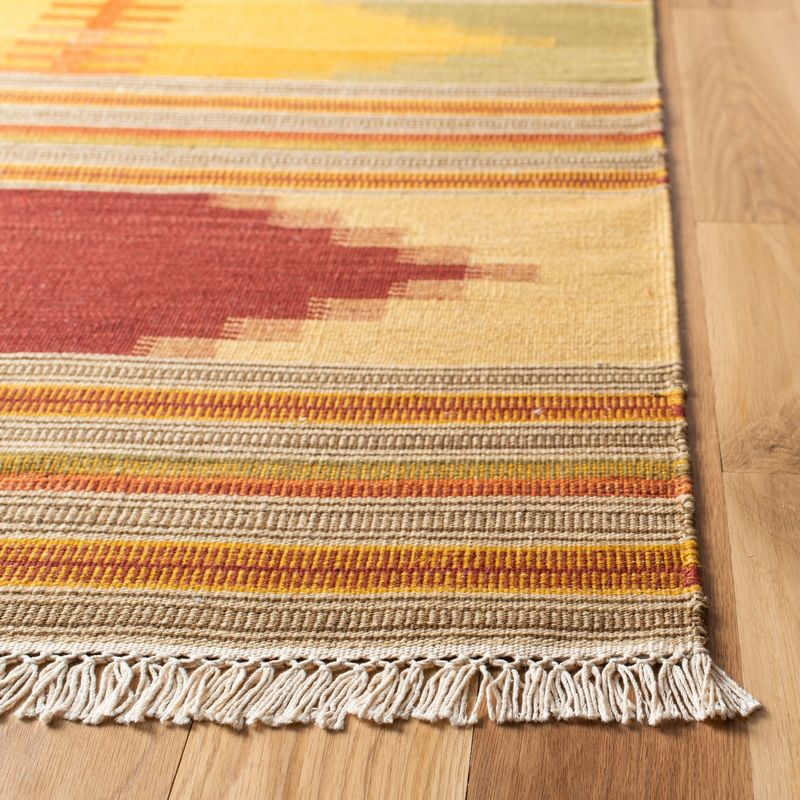 Kilim NVK177 Hand Woven Area Rug - Red/Multi - 6'x9' - Safavieh.