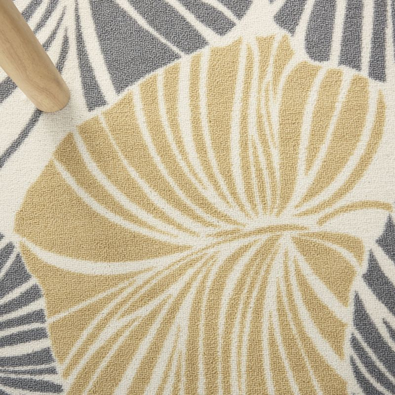 Waverly Sun N' Shade SND87 Indoor/outdoor Area Rug - Grey 4'3" x 6'3"