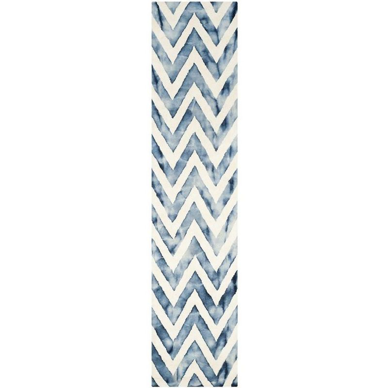 Dip Dye DDY715 Hand Tufted Runner Rug - Ivory/Navy - 2'3"x10' - Safavieh.